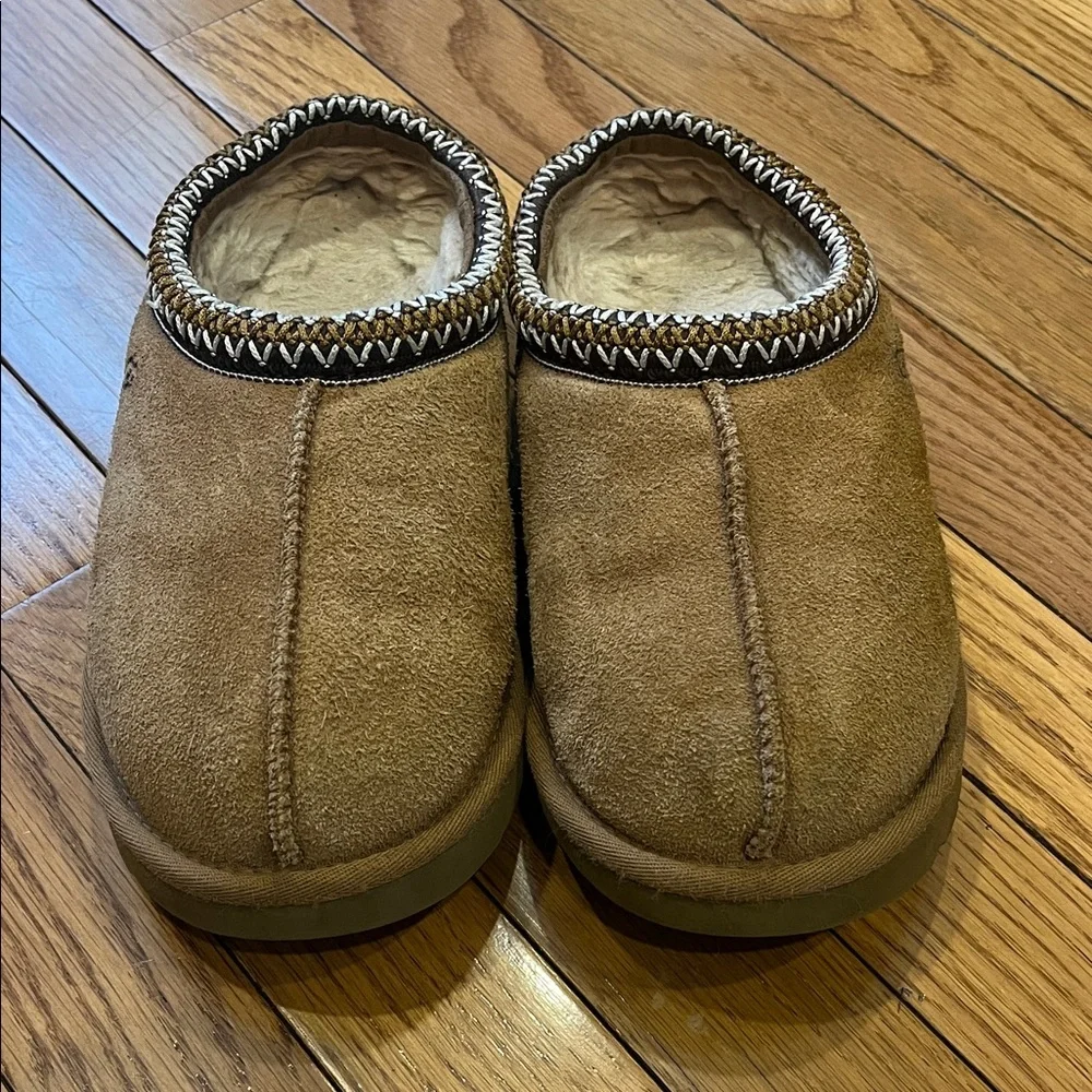 UGG Women’s Tasman slip-ons 7 - Picture 2 of 4